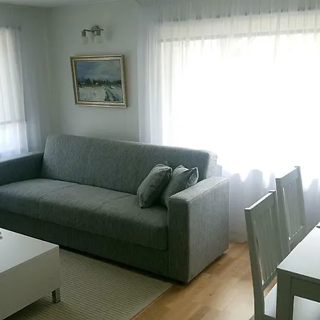 Luha Private House *